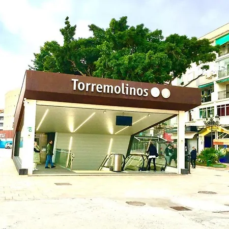 شقة The Black&white