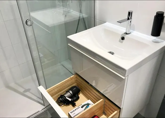 The Black&white Apartment Torremolinos